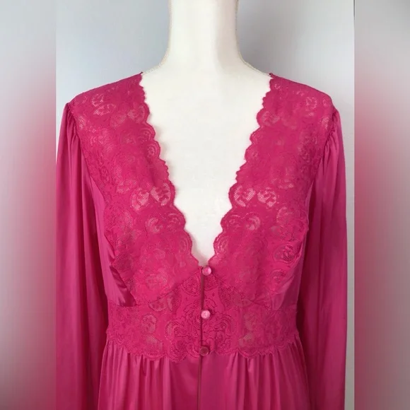 Vtg Shadowline Nylon Robe